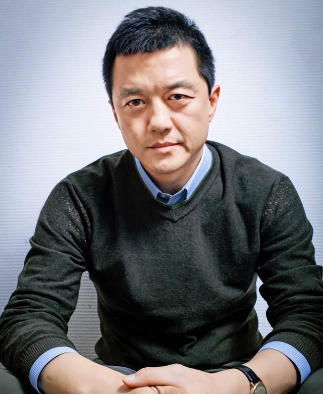 了！3岁女儿大哭不愿搬到老小区水泥房pg电子试玩入口李亚鹏妻子自曝没钱(图6)