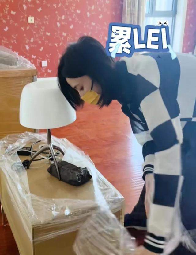 了！3岁女儿大哭不愿搬到老小区水泥房pg电子试玩入口李亚鹏妻子自曝没钱(图11)